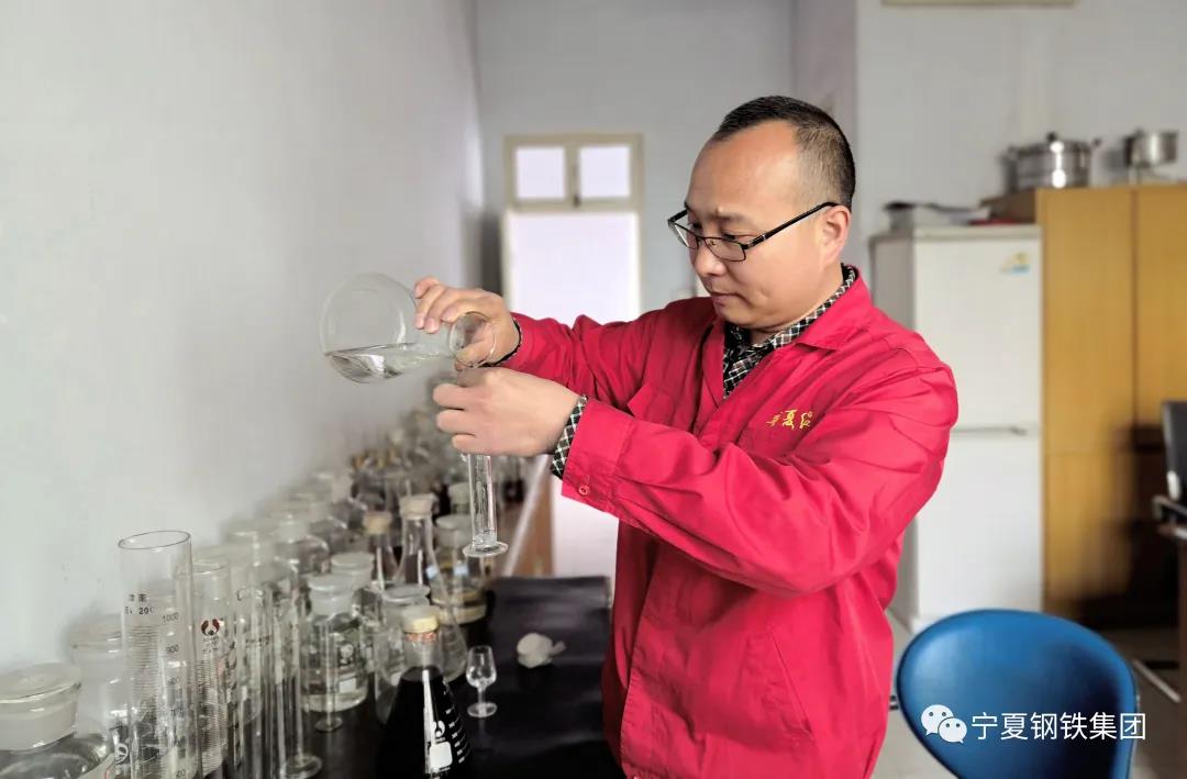 23年“以酒為伴，因酒結(jié)緣”的寧夏紅老羅